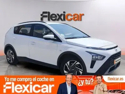 Usado Hyundai Bayon 100 CV (73 kW) 2023 Blanco SUV