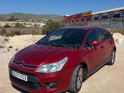 Usado Citroën C4 Exclusive 110 CV (80 kW) 2006 Granate Berlina