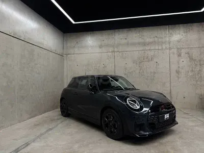 Usado Mini Cooper S 178 CV (130 kW) 2024 Gris / plata Utilitario