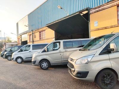 Usado Ford Tourneo Custom Titanium 155 CV (114 kW) 2015 Beige Van