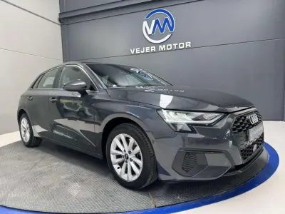 Usado Audi A3 Sportback Advanced 116 CV (85 kW) 2021 Gris Utilitario