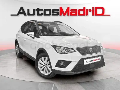 Usado Seat Arona Style 110 CV (80 kW) 2021 Blanco SUV