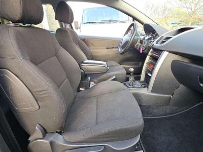 Usado Peugeot 207 109 CV (80 kW) 2007 Verde Utilitario