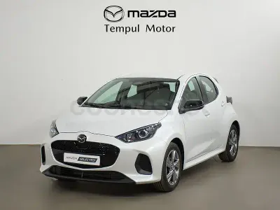 Usado Mazda 2 Exclusive-Line 116 CV (85 kW) 2025 Blanco Utilitario