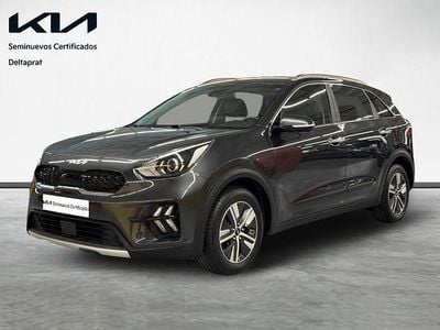 Usado Kia Niro 141 CV (103 kW) 2022 Gris / plata SUV