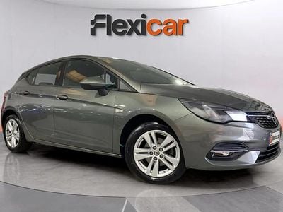 Usado Opel Astra Business Elegance 131 CV (96 kW) 2020 Gris Familiar