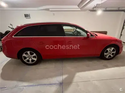 Usado Audi A4 136 CV (100 kW) 2011 Rojo Familiar
