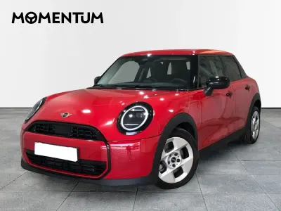 Usado Mini Cooper Essential 156 CV (114 kW) 2024 Rojo Utilitario