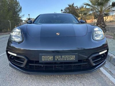 Usado Porsche Panamera Sport Turismo 560 CV (411 kW) 2022 Gris / plata Familiar