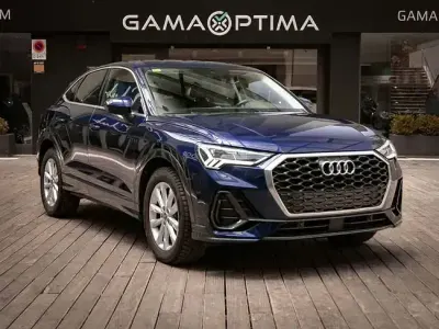 Usado Audi Q3 Sportback Attraction 245 CV (180 kW) 2021 Azul SUV