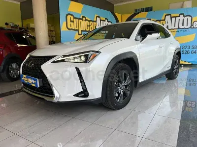 Usado Lexus UX Business Edition 184 CV (135 kW) 2022 Blanco SUV