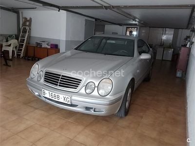 Gris / plata Usado 2000 Mercedes CLK200 Elegance Coupe | 1800 € (Super precio)