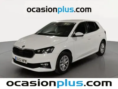 Usado Skoda Fabia Selection 95 CV (69 kW) 2024 Blanco Utilitario