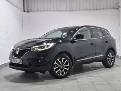 Usado Renault Kadjar LIMITED 140 CV (102 kW) 2021 Negro SUV