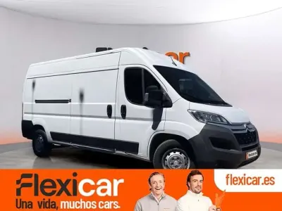 Usado Citroën Jumper 140 CV (102 kW) 2022 Blanco Monovolumen