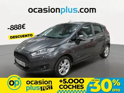 Usado Ford Fiesta Trend 100 CV (73 kW) 2017 Gris Utilitario