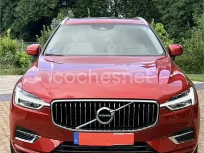 Usado Volvo XC60 Inscription 407 CV (299 kW) 2020 Granate SUV