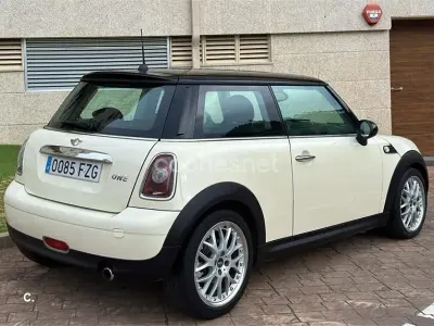 Usado Mini ONE 90 CV (66 kW) 2008 Blanco Utilitario