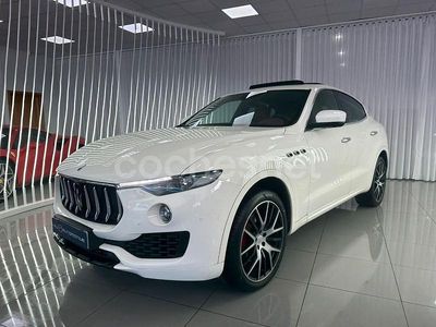 Blanco Usado 2018 Maserati Levante SUV | 39.990 € (Un poco caro)