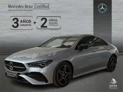 Usado Mercedes CLA220 190 CV (139 kW) 2025 Gris Berlina