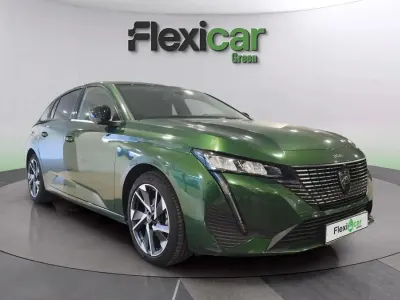 Usado Peugeot 308 Active 131 HP (96 kW) 2024 Verde Citadino