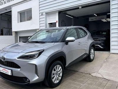 Usado Toyota Yaris Cross Active 125 CV (91 kW) 2023 Gris SUV