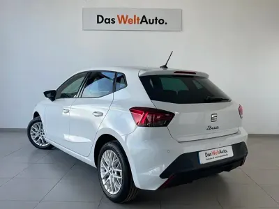 Usado Seat Ibiza Style 116 CV (85 kW) 2026 Blanco Utilitario