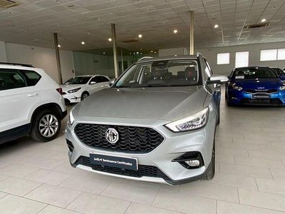 Usado MG ZS Luxury 111 CV (81 kW) 2025 Gris / plata SUV