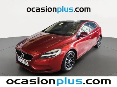 Usado Volvo V40 Momentum 150 CV (110 kW) 2016 Rojo Utilitario