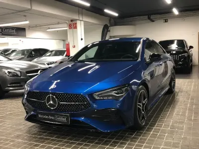 Usado Mercedes CLA220 190 CV (139 kW) 2025 Azul Berlina