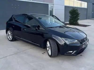 Usado Seat Leon ST Style 105 CV (77 kW) 2014 Negro Familiar