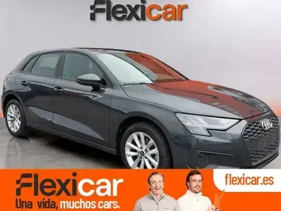 Usado Audi A3 116 CV (85 kW) 2023 Gris Berlina