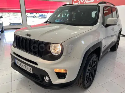 Usado Jeep Renegade Night Eagle 140 CV (102 kW) 2019 Blanco SUV