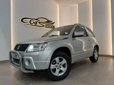 Usado Suzuki Grand Vitara 129 CV (94 kW) 2006 Gris / plata SUV