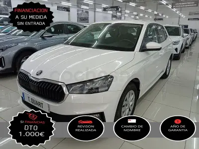 Usado Skoda Fabia Essence 95 CV (69 kW) 2024 Blanco Utilitario
