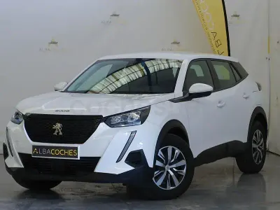 Usado Peugeot 2008 Allure 110 CV (80 kW) 2022 Blanco SUV