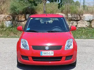 Usado Suzuki Swift GL 92 CV (67 kW) 2008 Rojo Utilitario