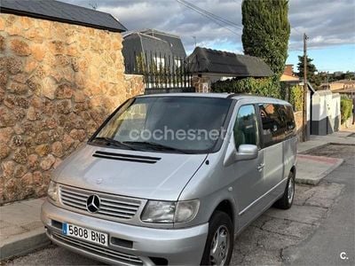 Gris / plata Usado 2001 Mercedes V220 Monovolumen | 3200 €
