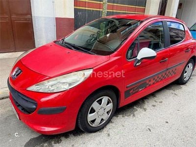 Usado Peugeot 207 70 CV (51 kW) 2007 Rojo Berlina