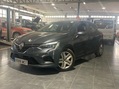 Usado Renault Clio V Intens 101 CV (74 kW) 2022 Gris Berlina