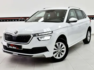 Usado Skoda Kamiq Ambition 95 CV (69 kW) 2021 Blanco SUV