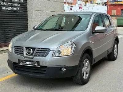 Usado Nissan Qashqai Acenta 106 CV (77 kW) 2008 Gris SUV