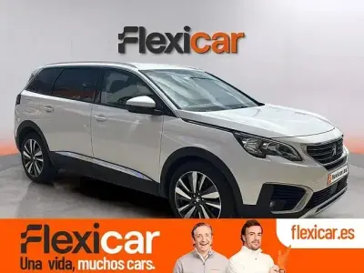 Usado Peugeot 5008 Active 130 CV (95 kW) 2019 Blanco SUV