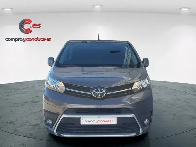 Usado Toyota Proace Verso 116 CV (85 kW) 2018 Gris / plata Familiar