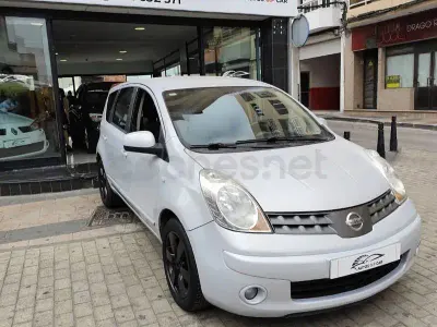 Usado Nissan Note Acenta 88 CV (64 kW) 2008 Blanco Utilitario