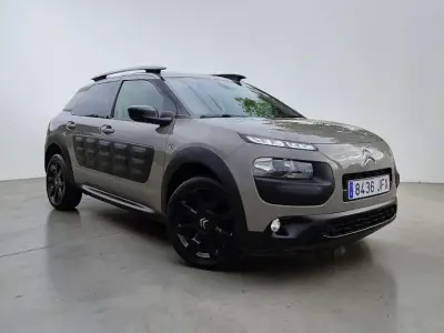 Usado Citroën C4 Cactus Feel 92 CV (67 kW) 2015 Utilitario