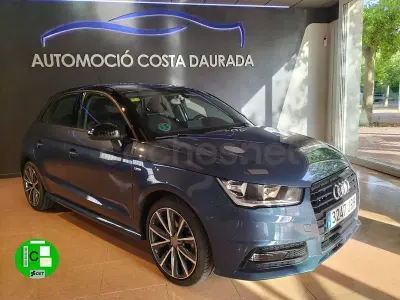 Usado Audi A1 Sportback Attraction 125 CV (91 kW) 2016 Azul Utilitario