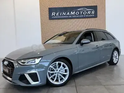 Usado Audi A4 Advanced Plus 163 CV (119 kW) 2020 Gris / plata Familiar