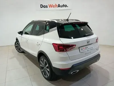 Usado Seat Arona FR 116 CV (85 kW) 2025 Blanco SUV