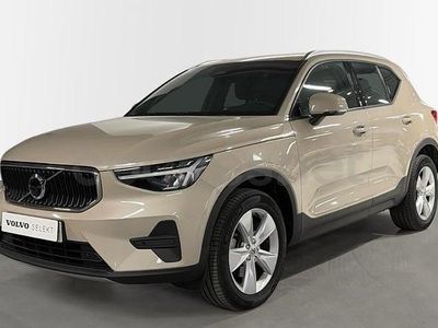 Usado Volvo XC40 Core 163 CV (119 kW) 2025 Amarillo SUV